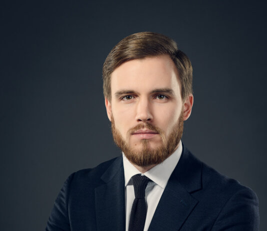 Фото на резюме – где его сделать?