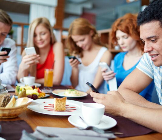 Стоит ли играть в 1xSlots?