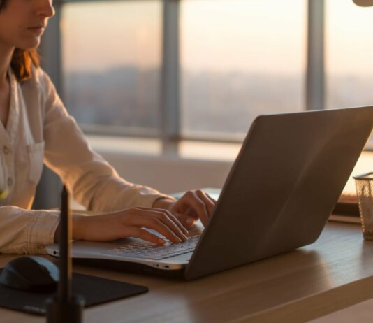 Как Пин Ап казино скачать на мобильное устройство и получить щедрые бонусы