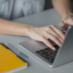 Как создаются статьи в Википедии: от идеи до опубликованного текста и правил сообщества