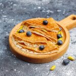 Вкусный ужин: рецепт тонких с дырочками блинов на молоке