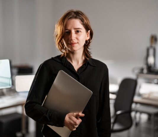 Специалист по SEO: увеличение эффективности присутствия в поисковых системах