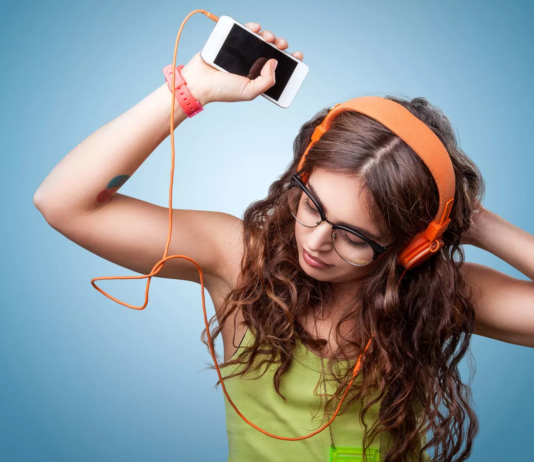 Что можно послушать на радио DFM