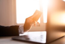 Заказать поисковое продвижение сайта: как это работает и что учесть?