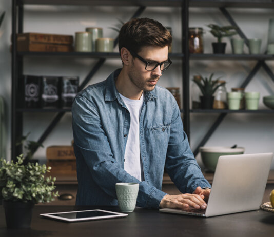 Стоит ли играть в Селектор казино?