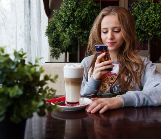 Стоит ли играть в казино Фараон?