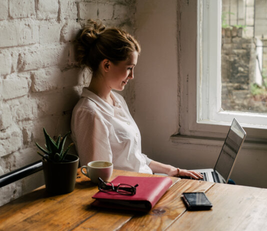 Игра в казино Мостбет